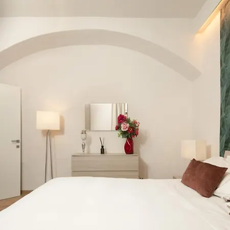 Il Giaggiolo Apartment-3